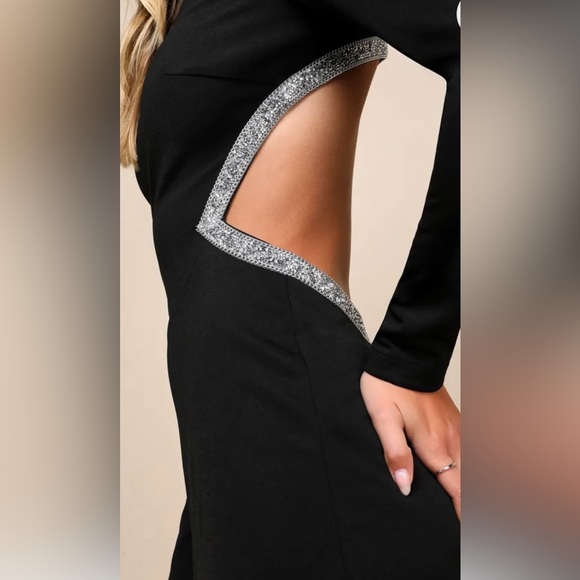 Backless dress - Picture 12 of 13